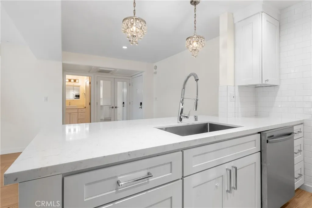 Additional image 4 of 5257 Radford Ave Unit 101, Valley Village, CA 91607