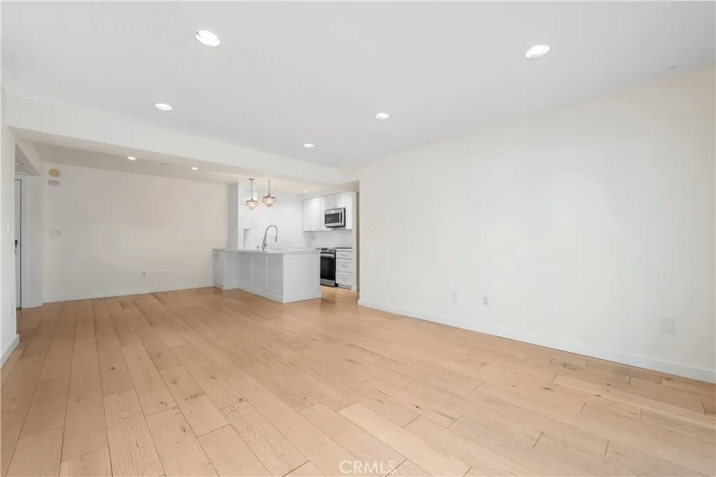 Additional image 23 of 5257 Radford Ave Unit 101, Valley Village, CA 91607