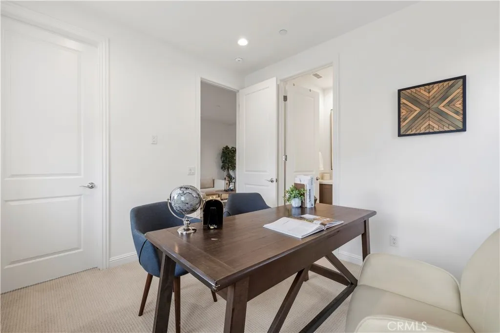 Additional image 110 of 20657 Walnut Circle, Porter Ranch, CA 91326