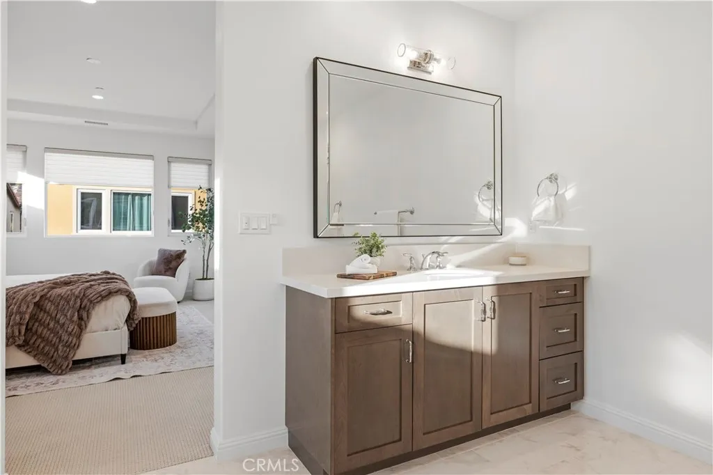 Additional image 96 of 20657 Walnut Circle, Porter Ranch, CA 91326