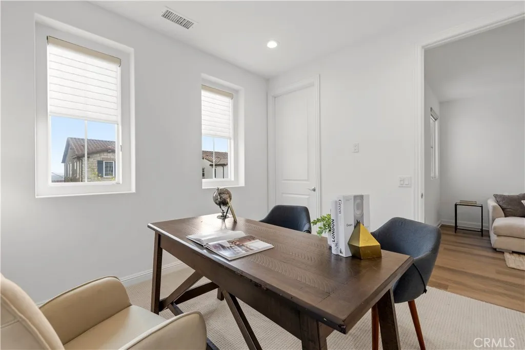 Additional image 42 of 20657 Walnut Circle, Porter Ranch, CA 91326