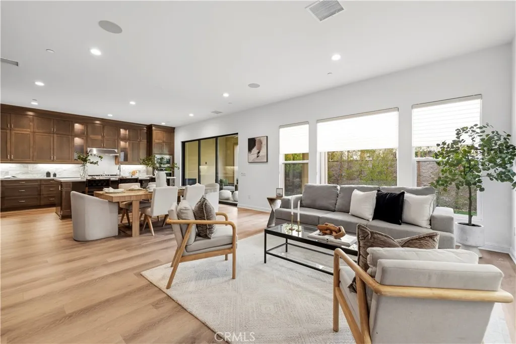 Additional image 5 of 20657 Walnut Circle, Porter Ranch, CA 91326