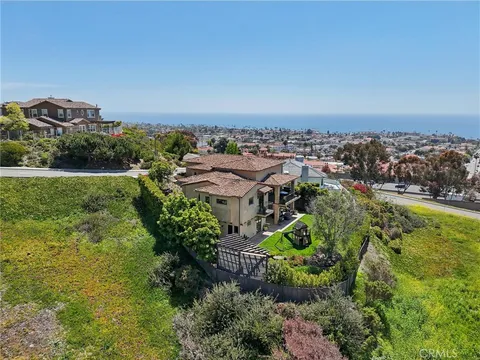 121 Avenida Pizarro, San Clemente, CA MLS: OC25076638
