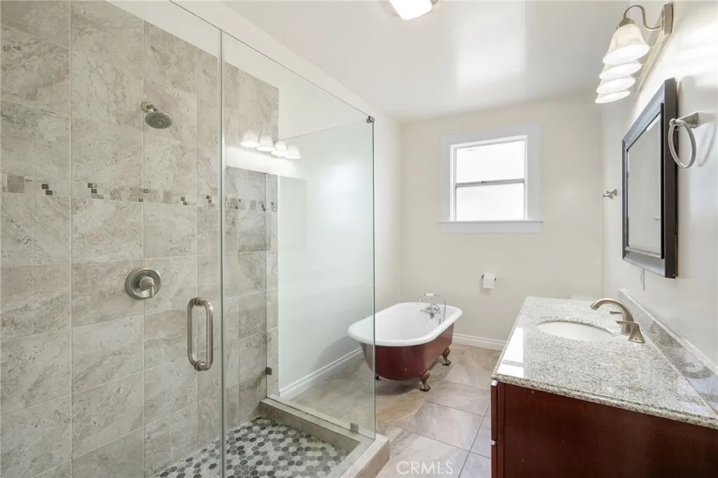 Additional image 27 of 1598 W 36th Place, Los Angeles, CA 90018