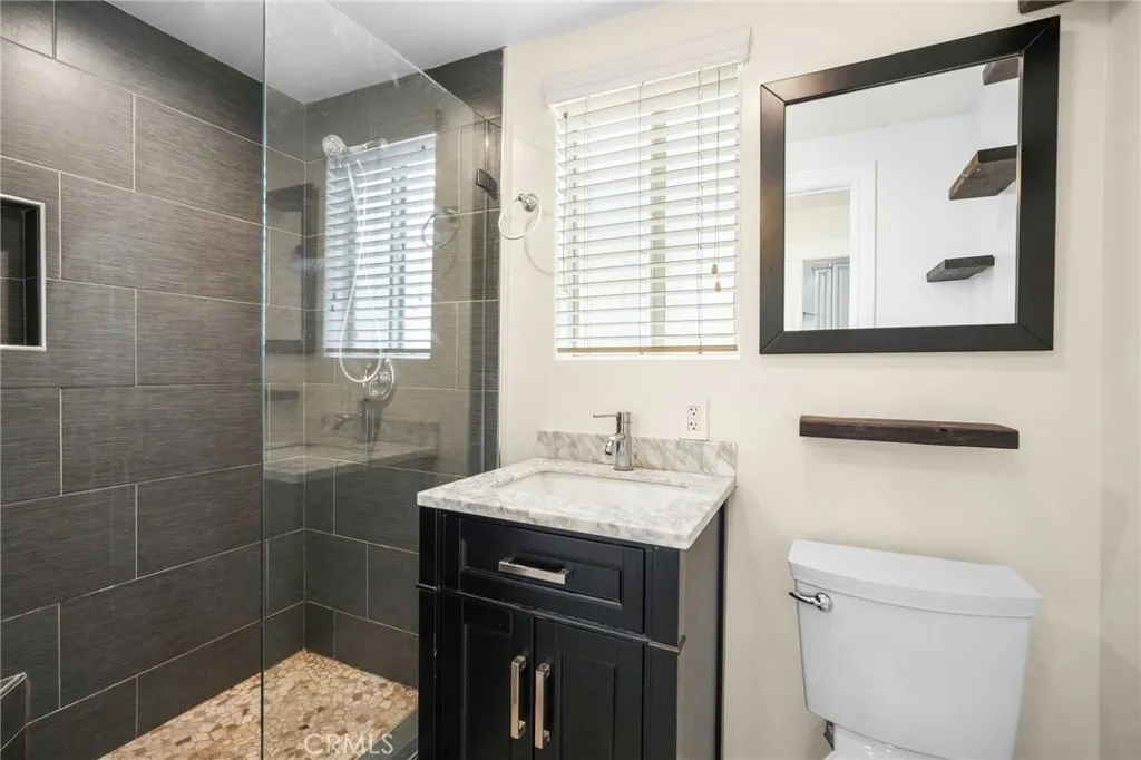 Additional image 72 of 1598 W 36th Place, Los Angeles, CA 90018