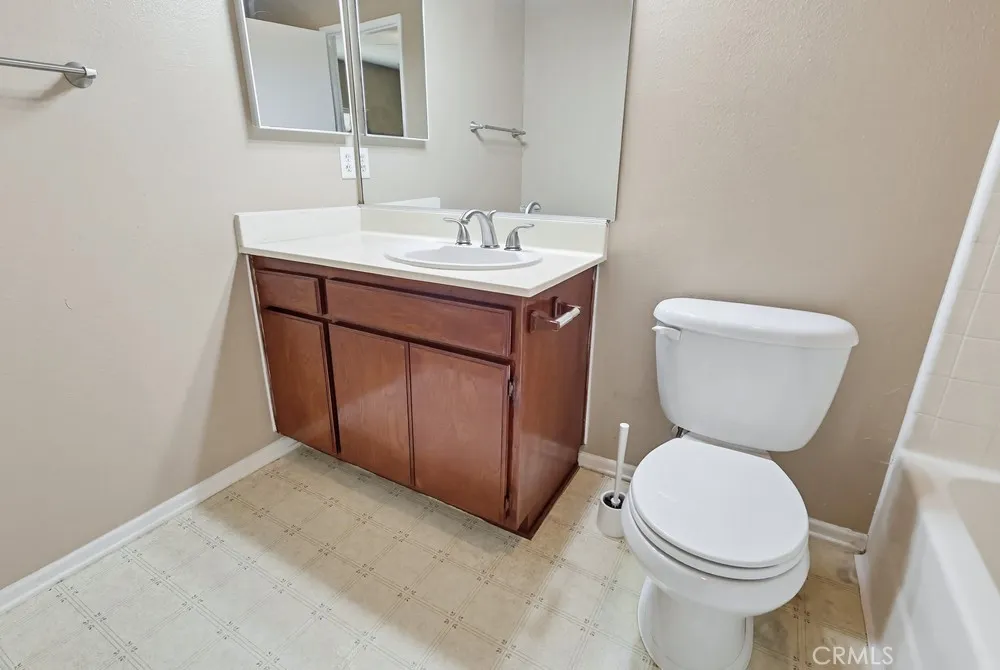 Additional image 130 of 19018 Sherman Way Unit 110, Reseda, CA 91335