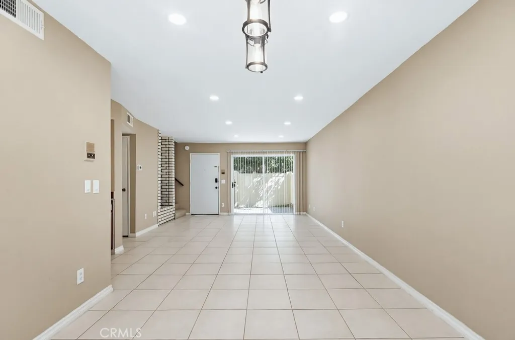 Additional image 19 of 19018 Sherman Way Unit 110, Reseda, CA 91335