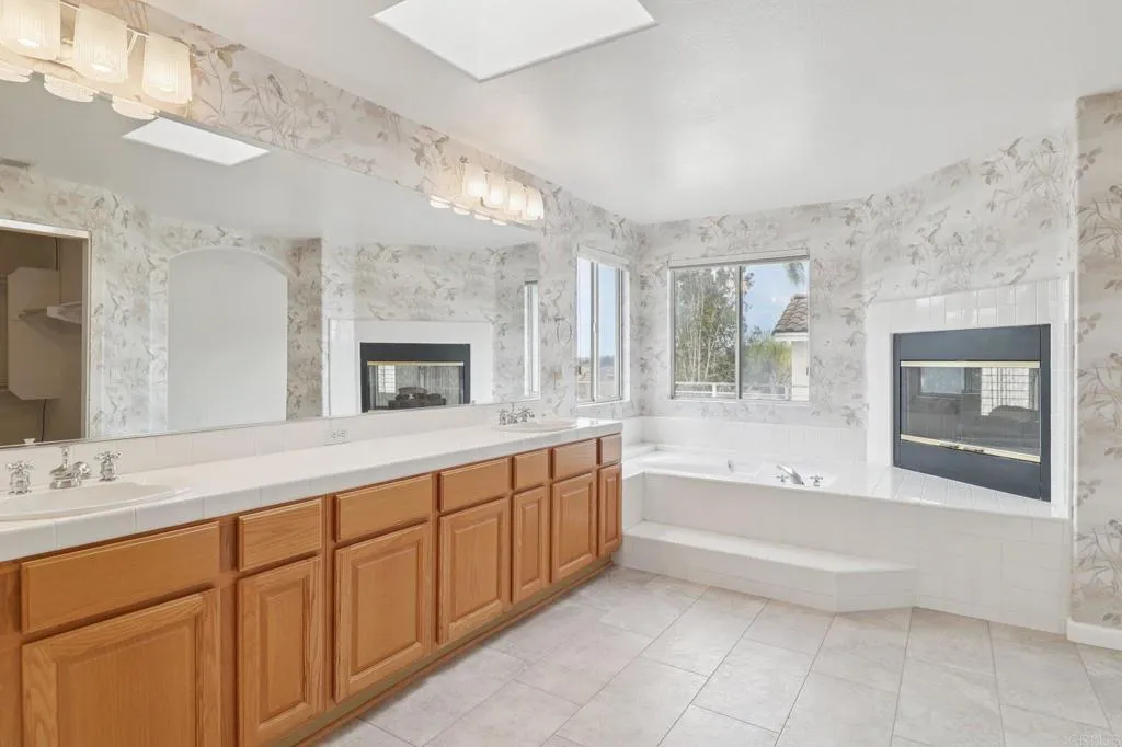 Additional image 71 of 2821 Avenida Valera, Carlsbad, CA 92009