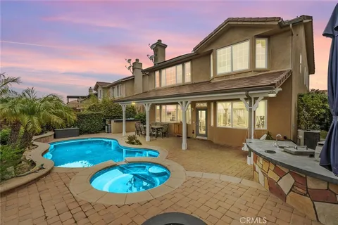 20704 Campania Lane, Porter Ranch, CA MLS: SR25070018