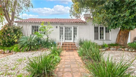 1541 N Stanley Avenue, Los Angeles, CA MLS: BB25042364