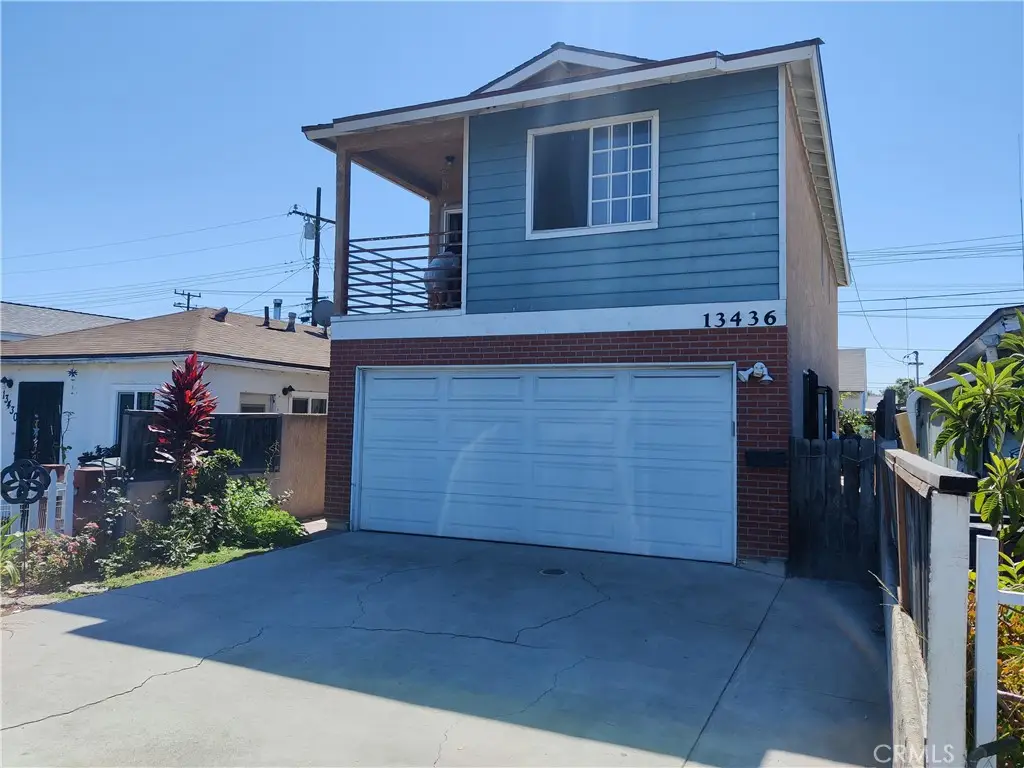 13436 Klondike Avenue, Downey, CA 90242
