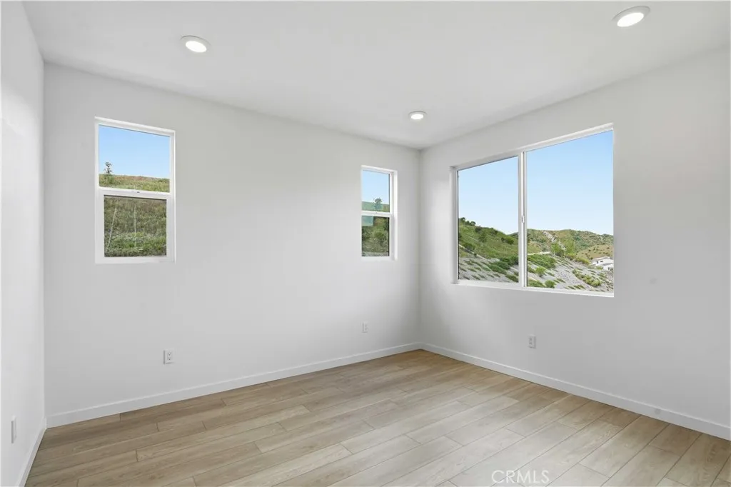 Additional image 60 of 27305 Bear Creek Lane, Valencia, CA 91381