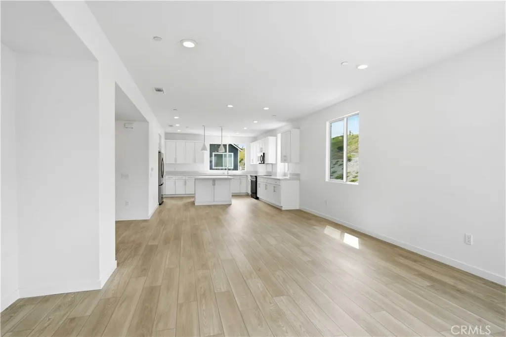 Additional image 43 of 27305 Bear Creek Lane, Valencia, CA 91381