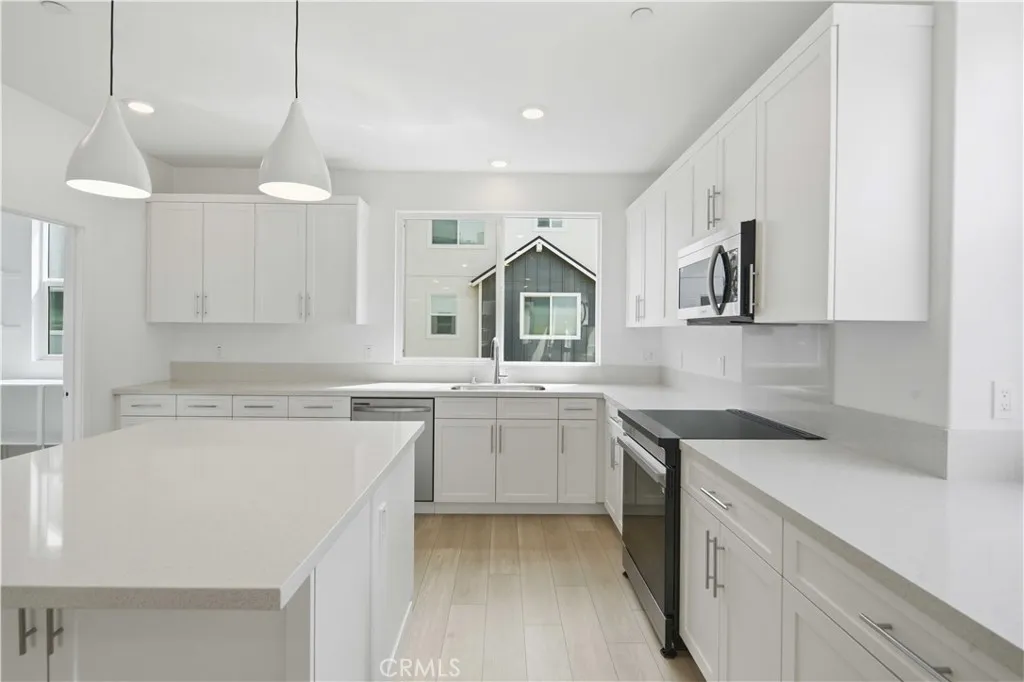 Additional image 15 of 27305 Bear Creek Lane, Valencia, CA 91381