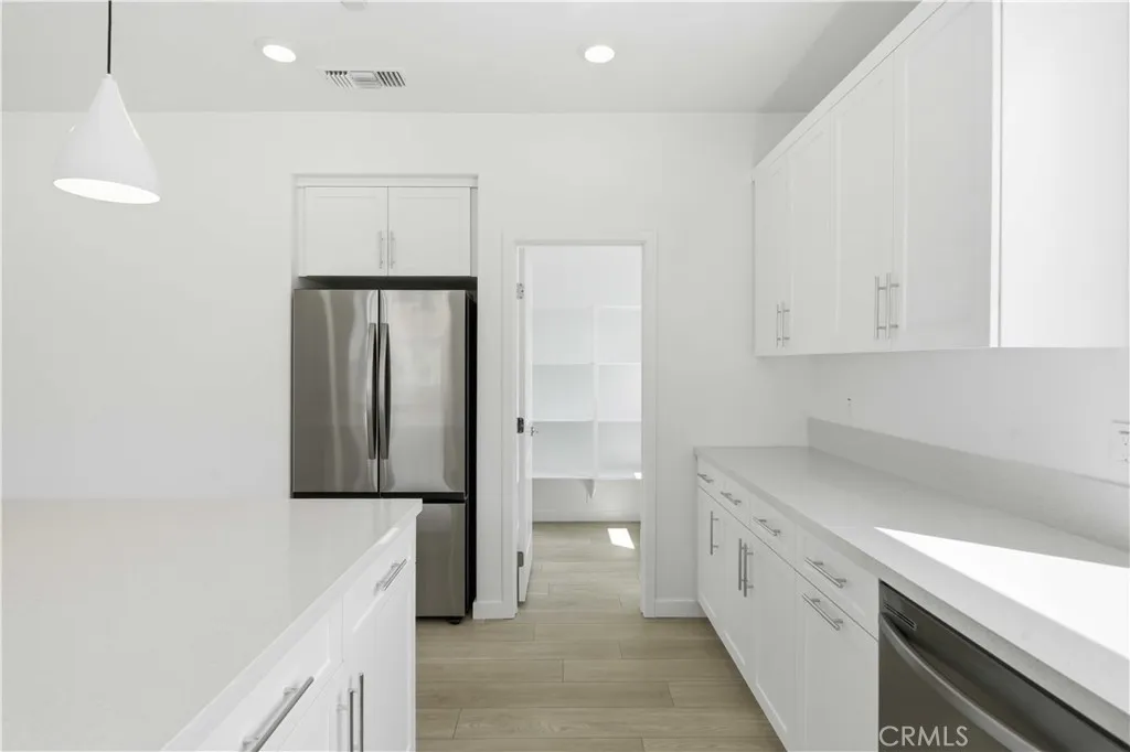 Additional image 48 of 27305 Bear Creek Lane, Valencia, CA 91381