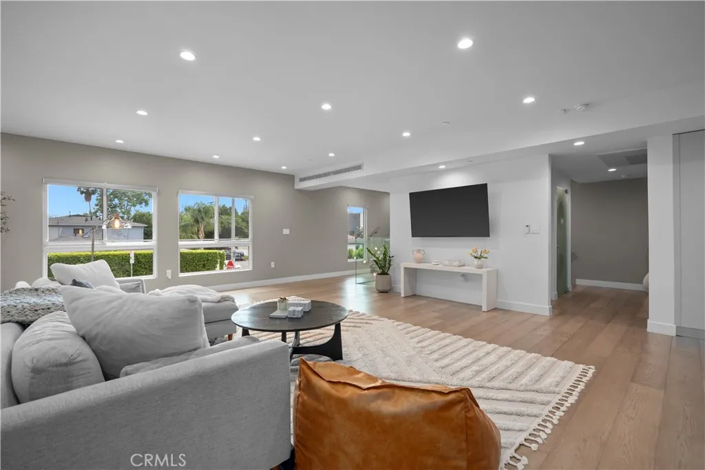 Additional image 83 of 14157 Tiara Street, Sherman Oaks, CA 91401