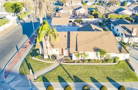 2002 S Margie Lane, Anaheim, CA 92802 - MLS#: PW25012901