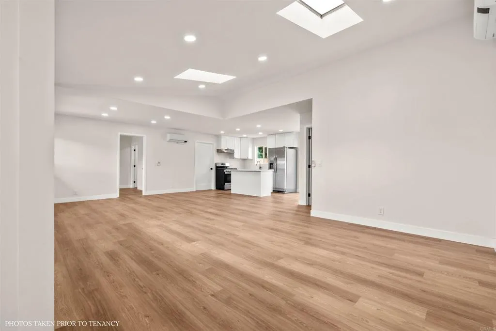 Additional image 6 of 5372 Barstow Street, San Diego, CA 92117