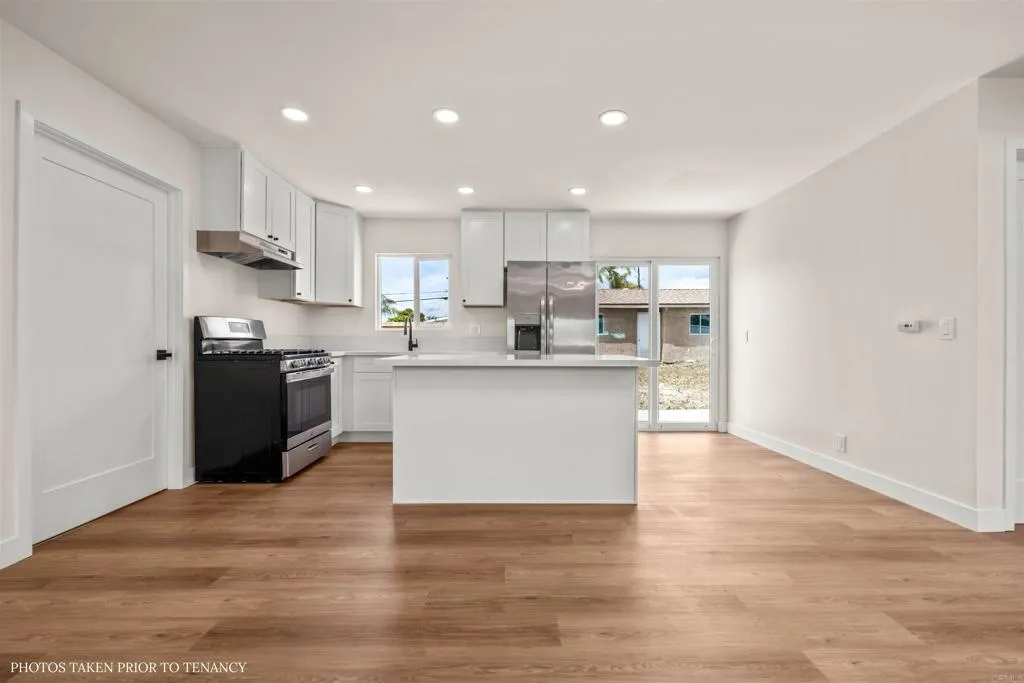 Additional image 7 of 5372 Barstow Street, San Diego, CA 92117