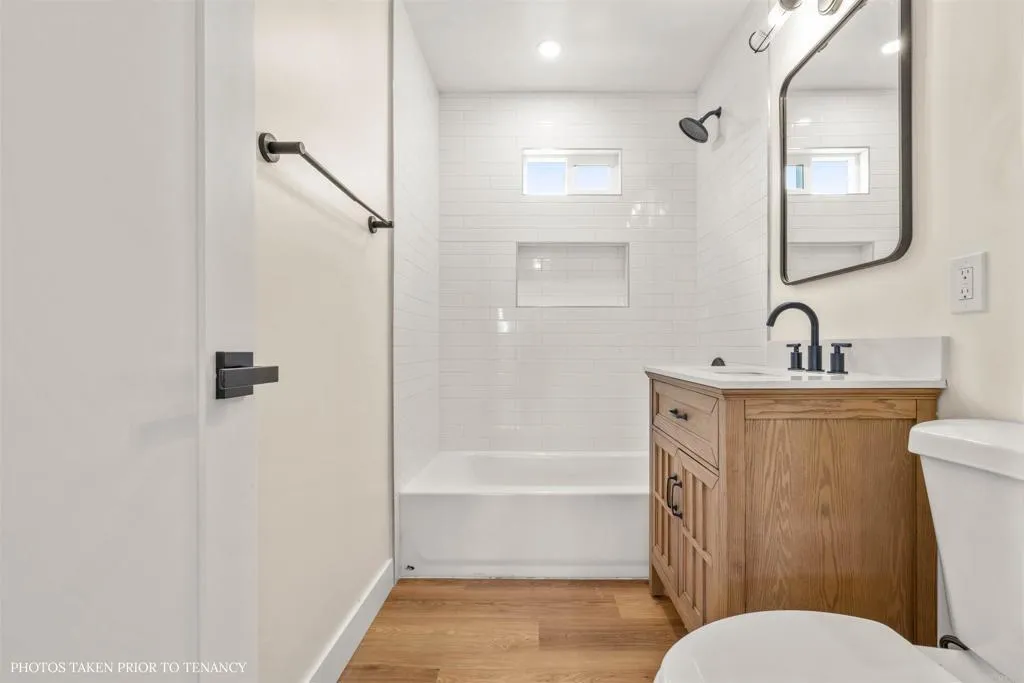 Additional image 31 of 5372 Barstow Street, San Diego, CA 92117