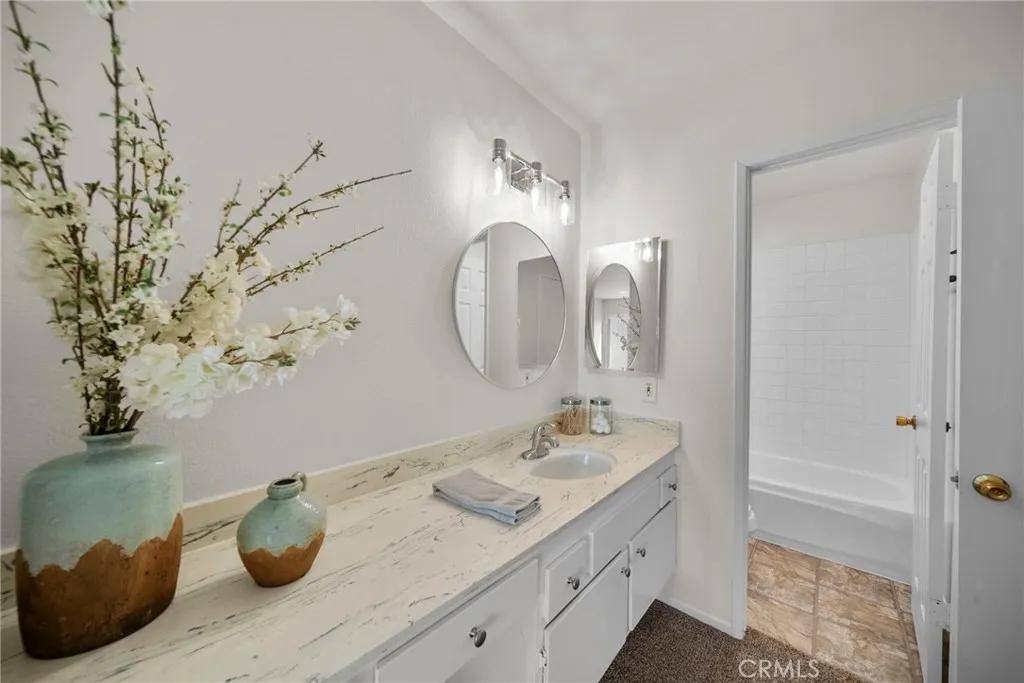 Additional image 53 of 23515 Lyons Ave Unit 253, Valencia, CA 91355