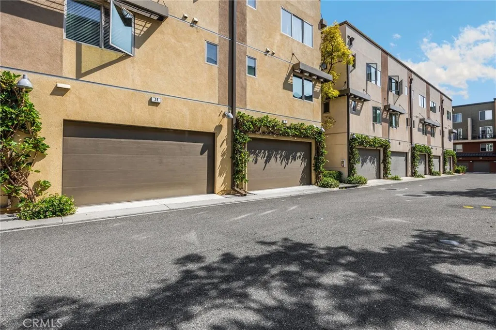 Additional image 20 of 19 Delancy, Irvine, CA 92612