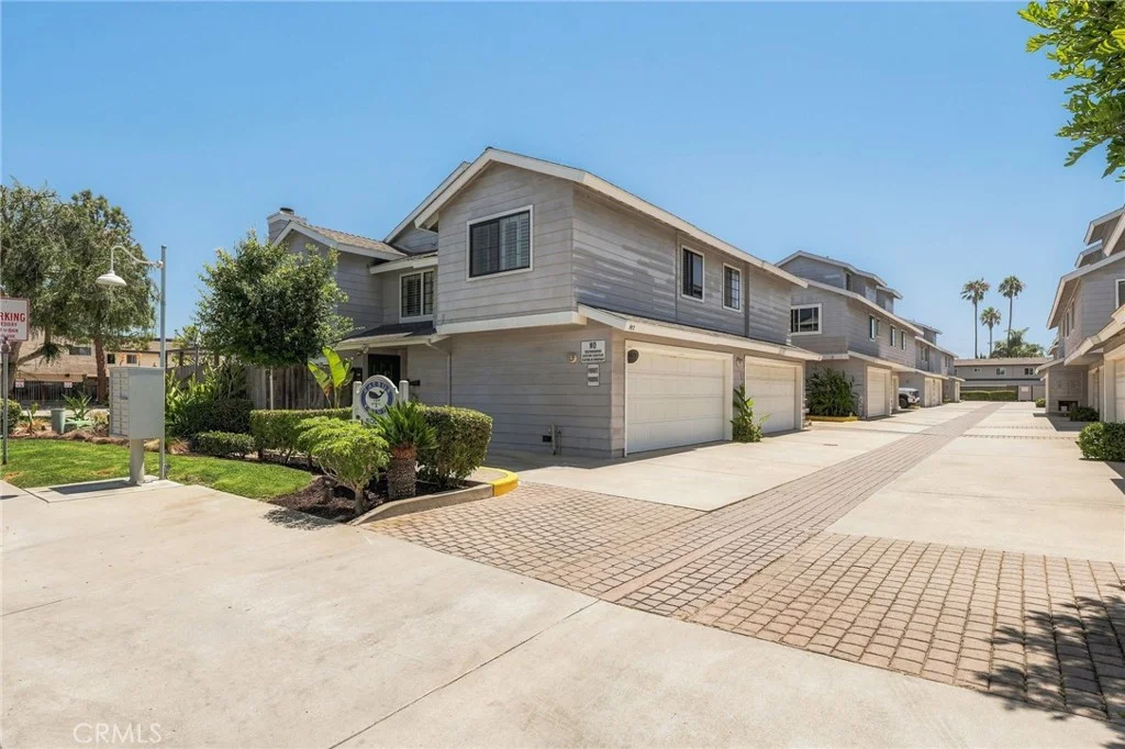 355 Avocado St Unit H-1, Costa Mesa, CA 92627