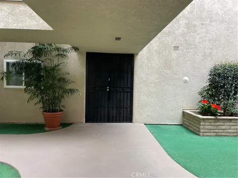 2370 Via Mariposa W Unit 1B, Laguna Woods, CA 92637 - MLS#: OC25069177