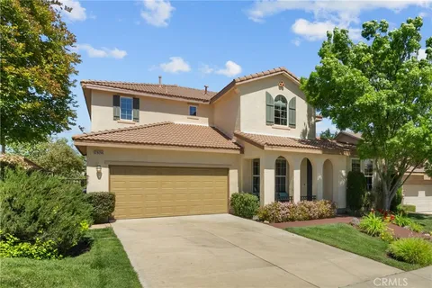 29266 Mission Trail Lane, Valencia, CA MLS: SR25102581