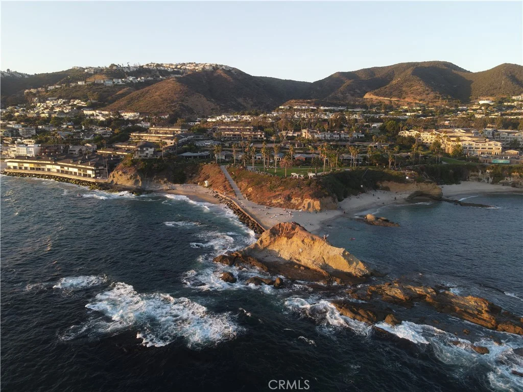 995 Summit Dr, Laguna Beach, CA 92651