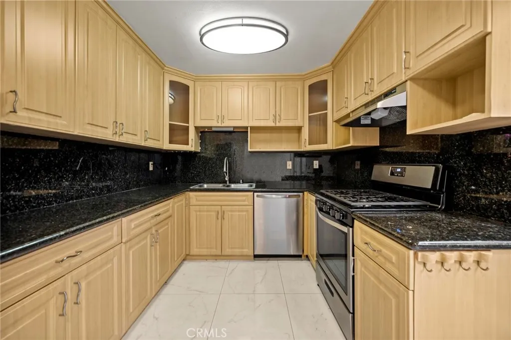 Additional image 12 of 5115 Kester Ave Unit 7, Sherman Oaks, CA 91403