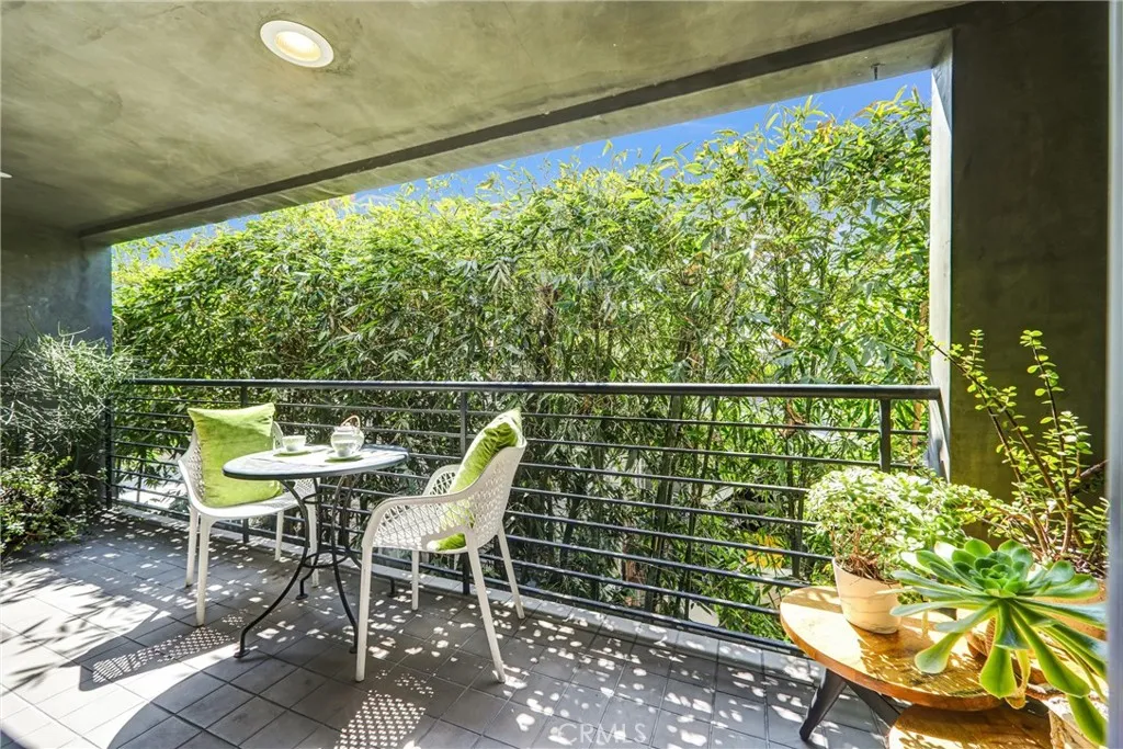 Additional image 53 of 1120 N El Centro Ave Unit 5, Los Angeles, CA 90038