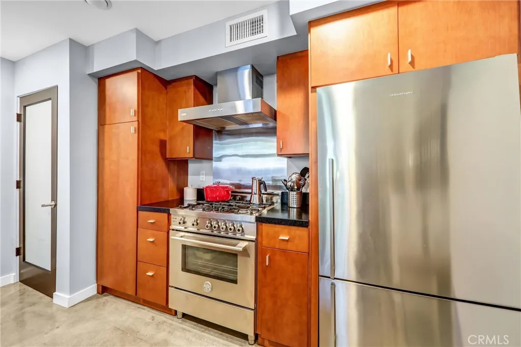 Additional image 17 of 1120 N El Centro Ave Unit 5, Los Angeles, CA 90038