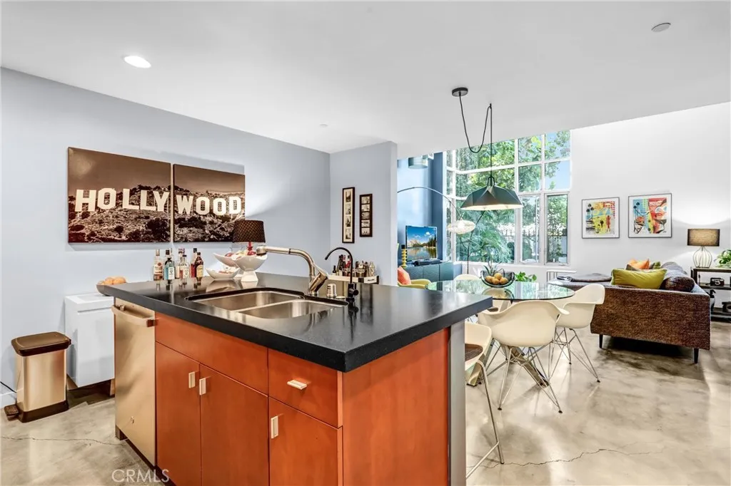 Additional image 48 of 1120 N El Centro Ave Unit 5, Los Angeles, CA 90038