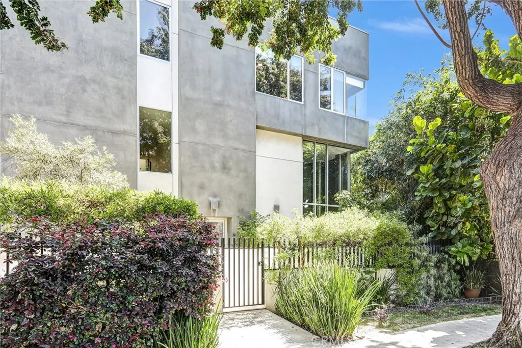 Additional image 33 of 1120 N El Centro Ave Unit 5, Los Angeles, CA 90038