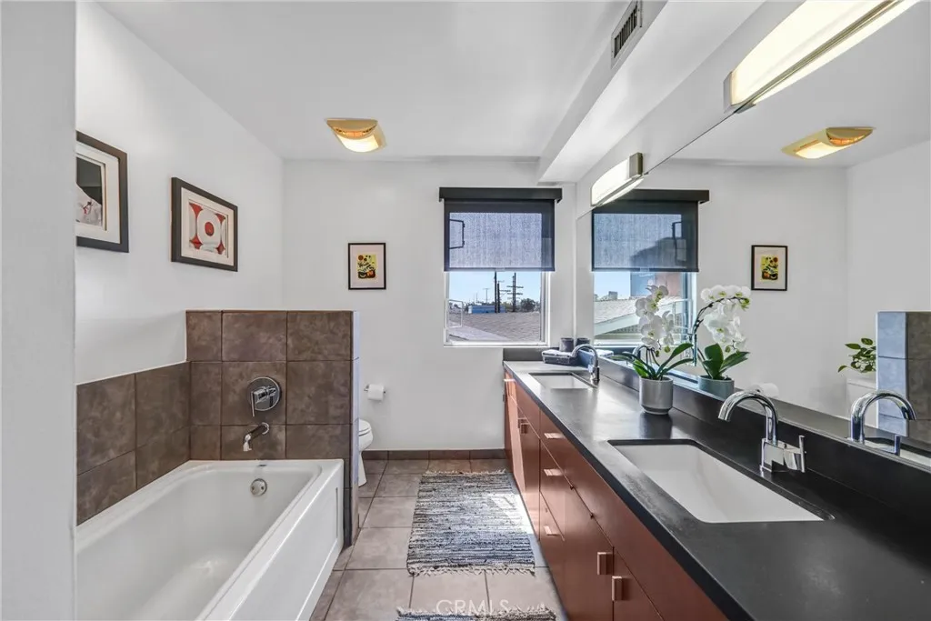 Additional image 59 of 1120 N El Centro Ave Unit 5, Los Angeles, CA 90038