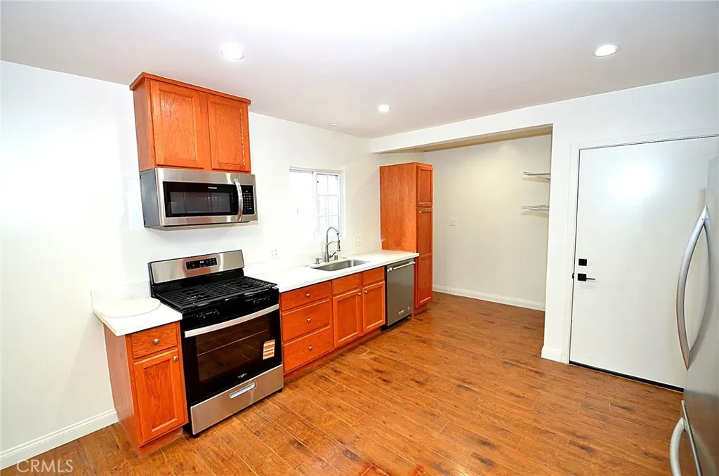 Additional image 16 of 13972 Louvre St, Pacoima, CA 91331