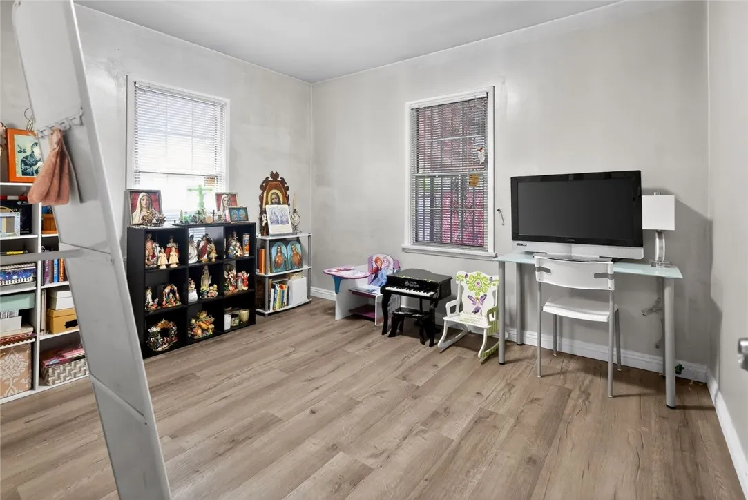 Additional image 29 of 11951 Oxford Ave, Hawthorne, CA 90250