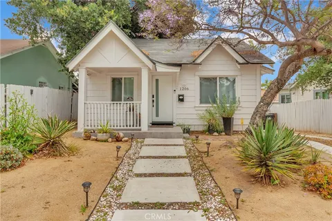 1206 N Park Avenue, Inglewood, CA 90302 - MLS#: DW24112313