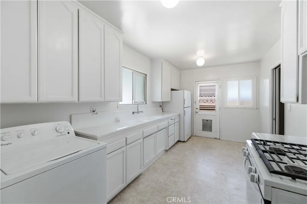Additional image 6 of 1438 W Ivyton St, Lancaster, CA 93534
