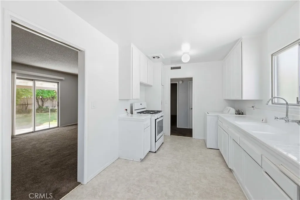 Additional image 26 of 1438 W Ivyton St, Lancaster, CA 93534