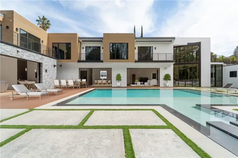 4653 Vanalden Avenue, Tarzana, CA MLS: SR25044602