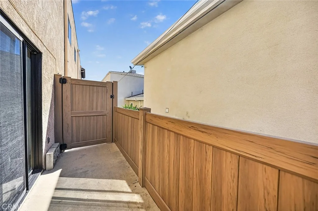 1137 N Maryland Ave #4, Glendale, CA 91207
