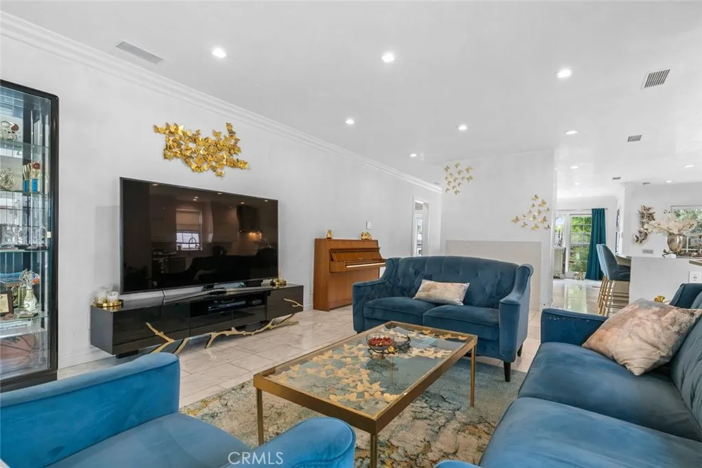 Additional image 20 of 2640 N Keystone Street, Burbank, CA 91504