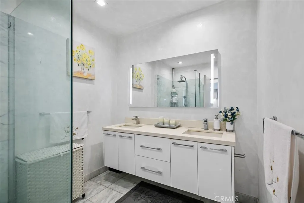 Additional image 76 of 2640 N Keystone Street, Burbank, CA 91504