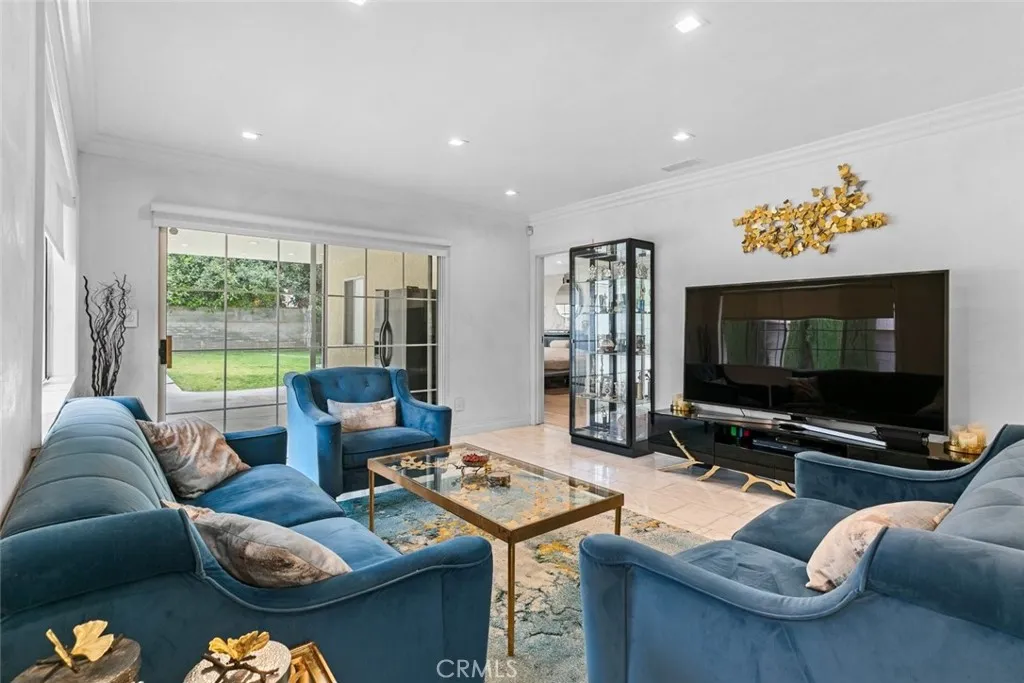 Additional image 18 of 2640 N Keystone Street, Burbank, CA 91504