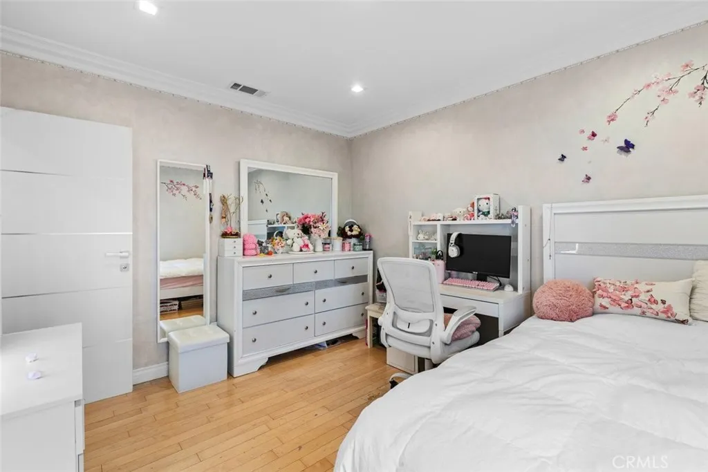 Additional image 27 of 2640 N Keystone Street, Burbank, CA 91504