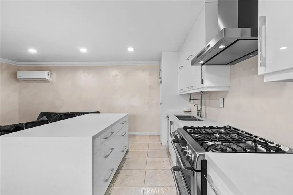 Additional image 44 of 2640 N Keystone Street, Burbank, CA 91504