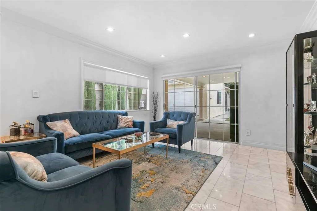 Additional image 69 of 2640 N Keystone Street, Burbank, CA 91504