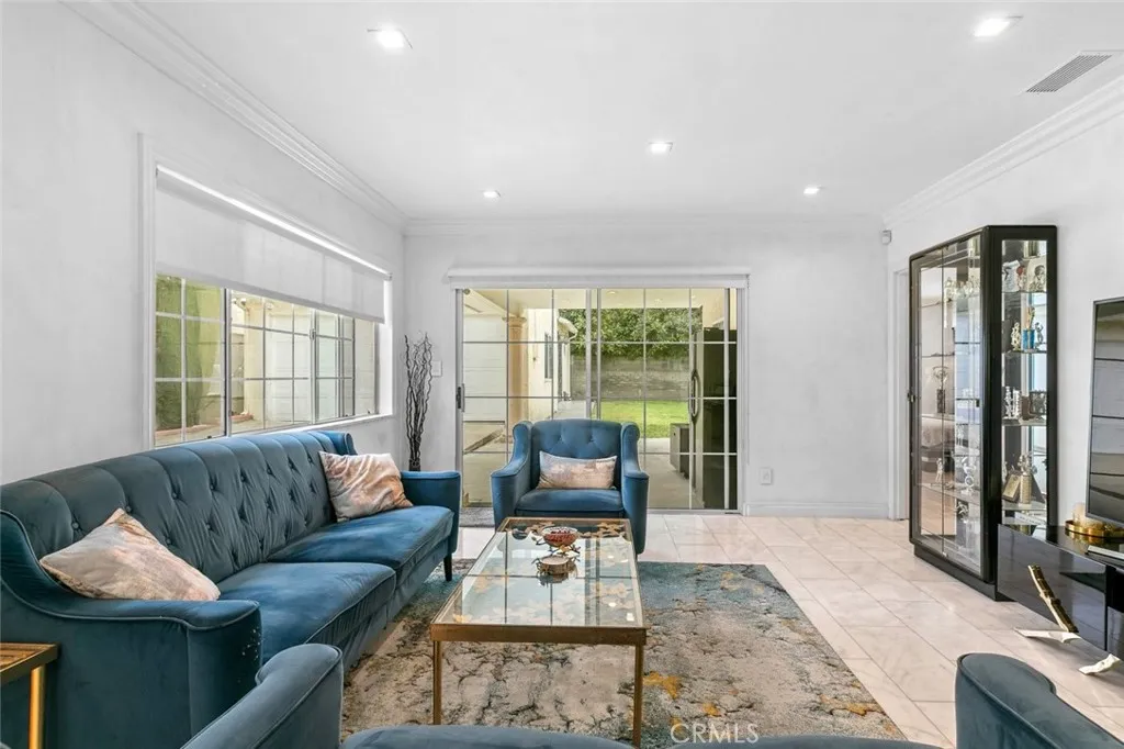 Additional image 68 of 2640 N Keystone Street, Burbank, CA 91504